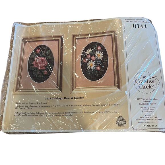 Vintage Embroidery Kit Cabbage Rose and Daisies #0144 The Creative Circle - Picture 1 of 5